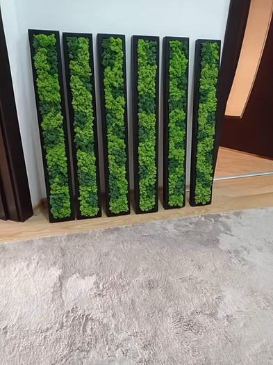 Panneaux muraux rectangulaires en bois massif avec mousse scandinave vivante